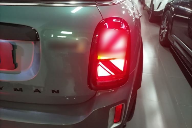 Used MINI Countryman 2023 Revised Edition 2.0T COOPER S ALL4 Connoisseur Right Rear Taillight