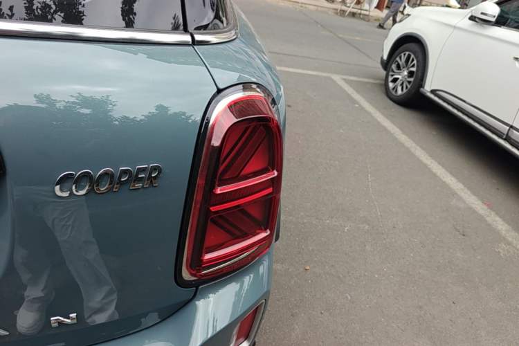 Used MINI Countryman 2023 1.5T COOPER ALL4 Connoisseur Right Rear Taillight