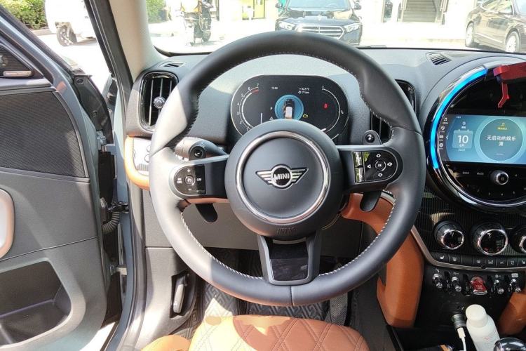 Used MINI Countryman 2023 Revised Edition 2.0T COOPER S ALL4 Connoisseur Steering Wheel