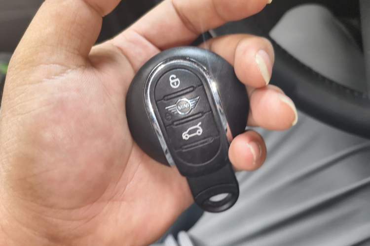 Used MINI Countryman 2023 1.5T COOPER Connoisseur Vehicle Key