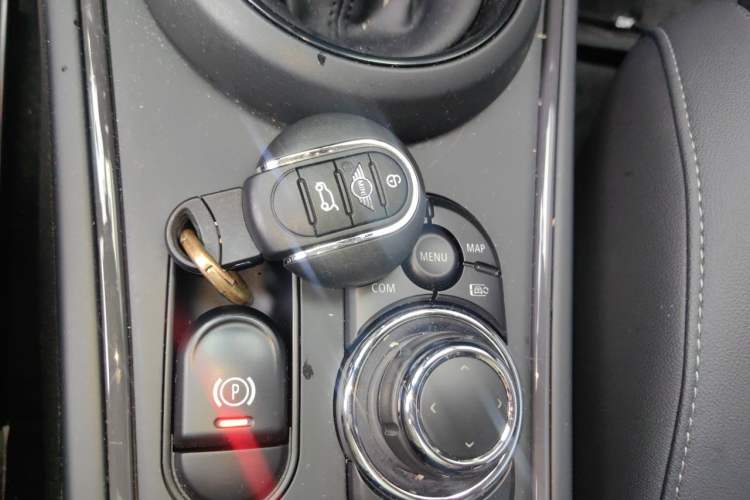 Used MINI Countryman 2023 Updated 1.5T COOPER ALL4 Connoisseur Vehicle Key