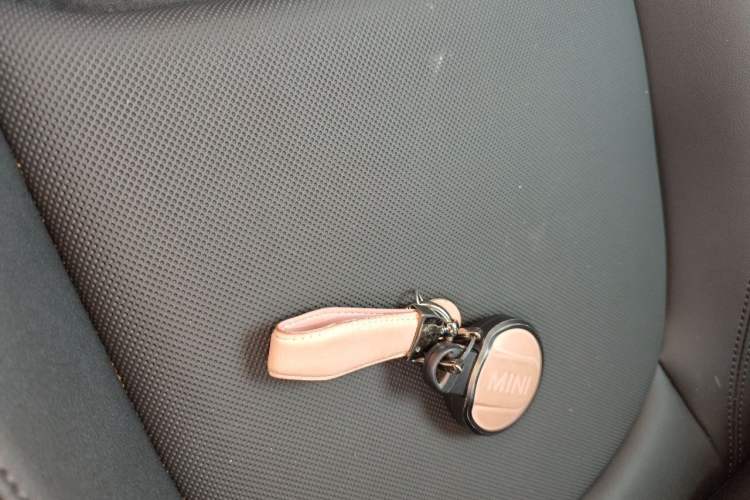 Used MINI Countryman 2023 1.5T COOPER ALL4 Connoisseur Vehicle Key