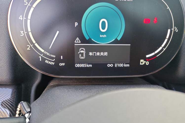 Used MINI Countryman 2023 2.0T COOPER S Connoisseur Odometer Close Up