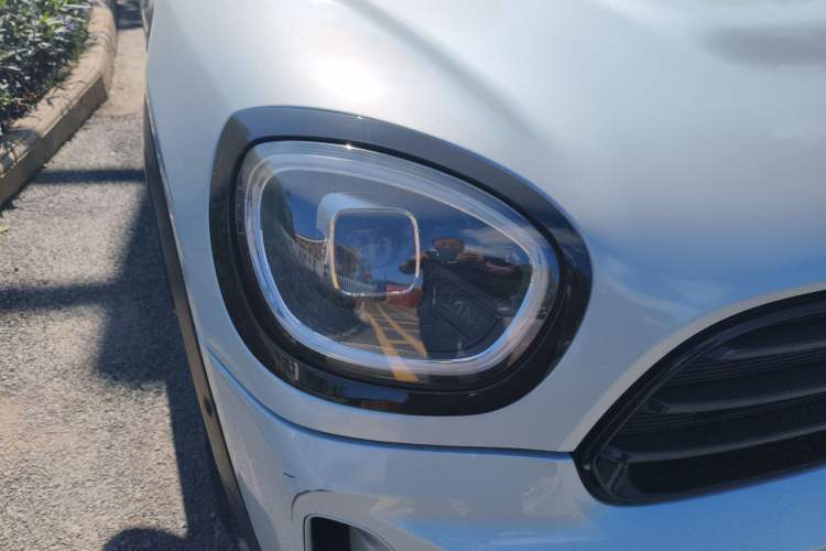 Used MINI Countryman 2023 Updated 1.5T COOPER ALL4 Connoisseur Right Front Headlight