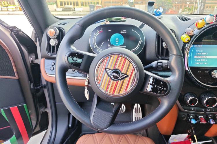 Used MINI Countryman 2023 2.0T COOPER S Connoisseur Steering Wheel