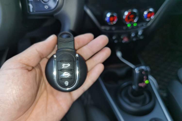 Used MINI Countryman 2023 Updated 1.5T COOPER ALL4 Connoisseur Vehicle Key