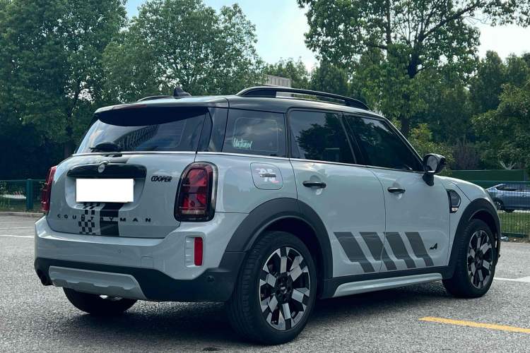 Used MINI Countryman 2023 1.5T COOPER ALL4 Wild Special Edition Exterior 5