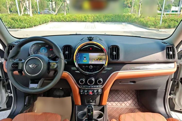 Used MINI Countryman 2023 Revised Edition 2.0T COOPER S ALL4 Connoisseur Interior 3