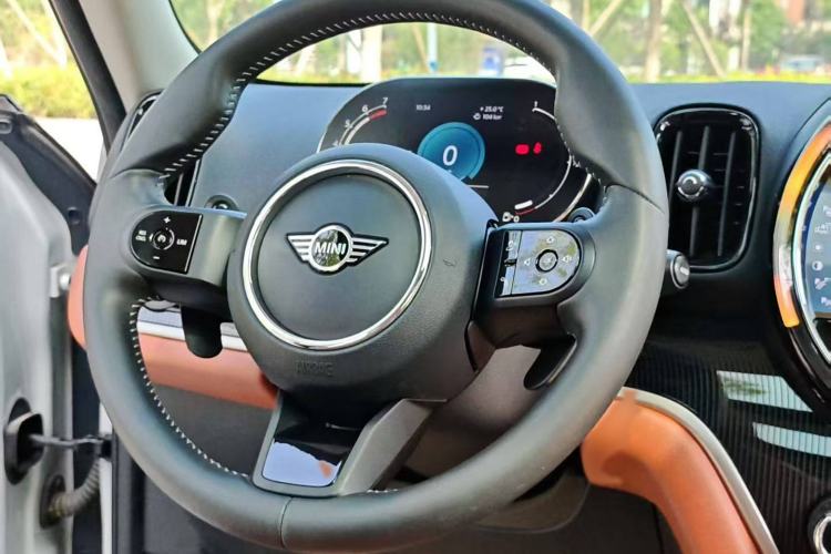 Used MINI Countryman 2023 Revised Edition 2.0T COOPER S ALL4 Connoisseur Interior 4