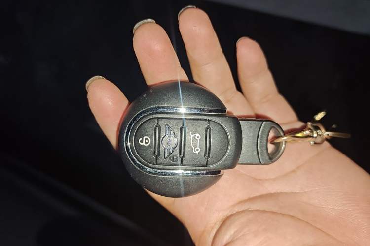 Used MINI Countryman 2023 Updated 1.5T COOPER ALL4 Connoisseur Vehicle Key