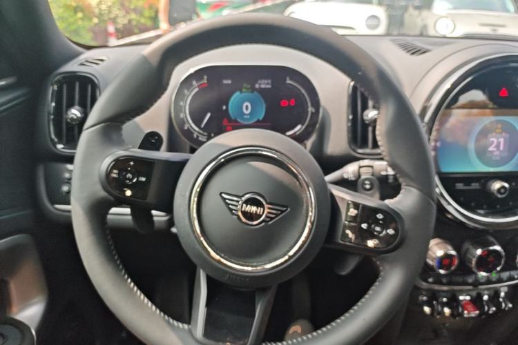 Used MINI Countryman 2023 Second Facelift 2.0T COOPER S ALL4 Connoisseur Steering Wheel