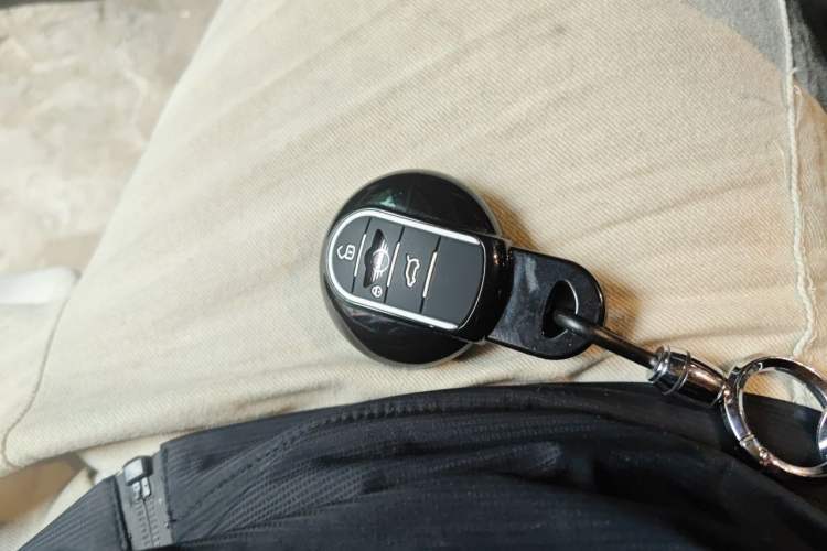 Used MINI Countryman 2023 1.5T COOPER ALL4 Connoisseur Vehicle Key
