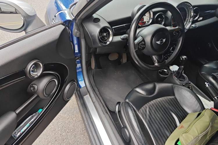Used MINI Coupe 2012 1.6L COOPER Driver Seat