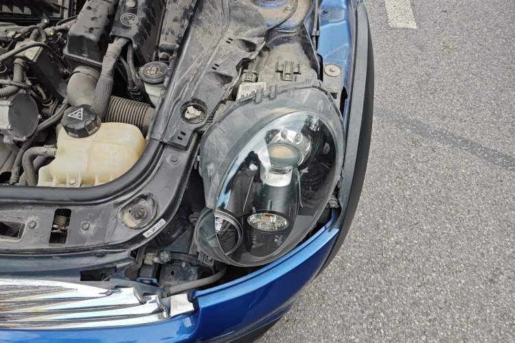 Used MINI Coupe 2012 1.6L COOPER Engine Bay Left