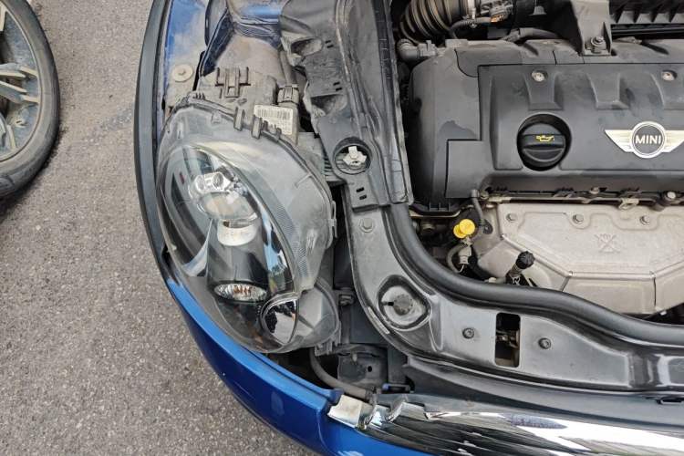 Used MINI Coupe 2012 1.6L COOPER Engine Bay Right