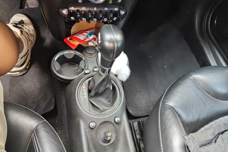 Used MINI Coupe 2012 1.6L COOPER Gear Lever