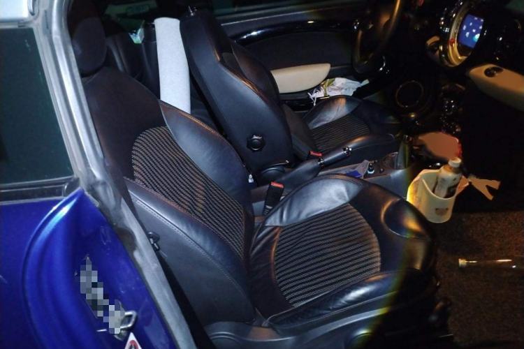 Used MINI Coupe 2012 1.6L COOPER Interior 4