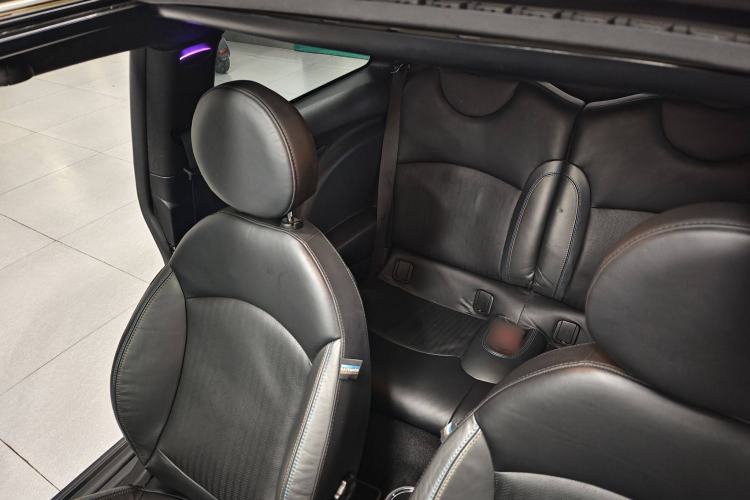 Used MINI Coupe 2012 1.6L COOPER Interior 6