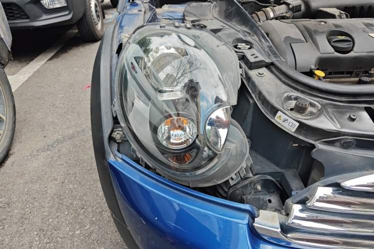 Used MINI Coupe 2012 1.6L COOPER Right Front Headlight