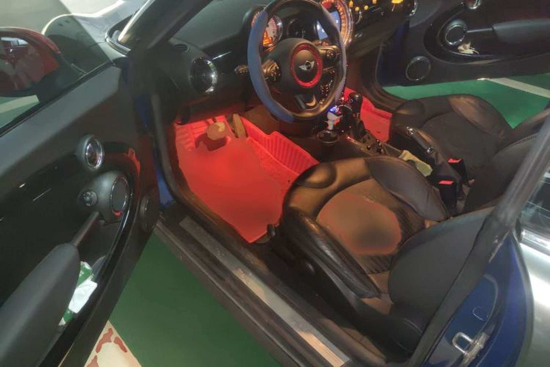 Used MINI Coupe 2012 1.6L COOPER Driver Seat