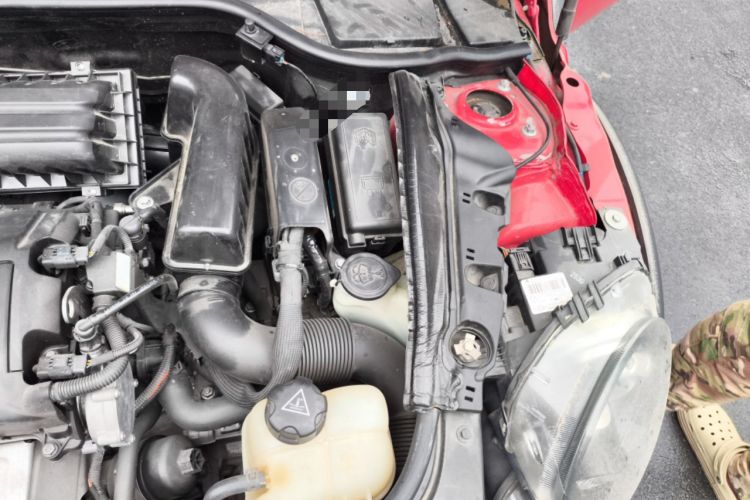 Used MINI Coupe 2012 1.6L COOPER Engine Bay Left