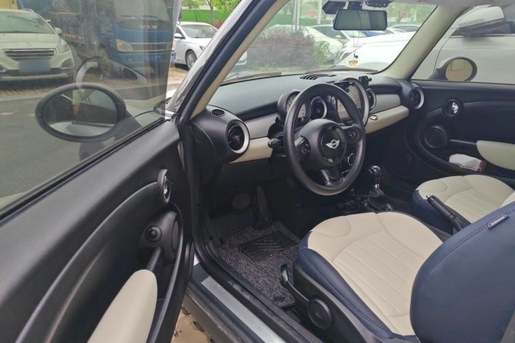 Used MINI Coupe  Driver Seat