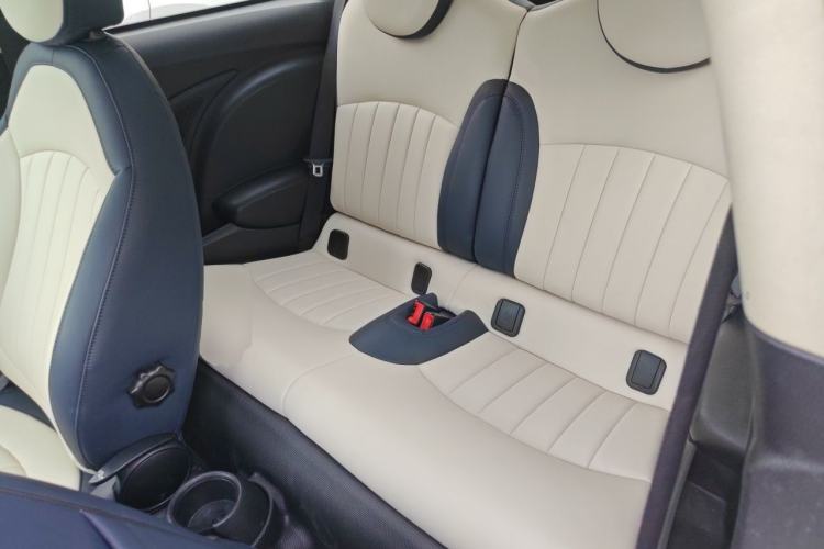 Used MINI Coupe  Left Rear Seat