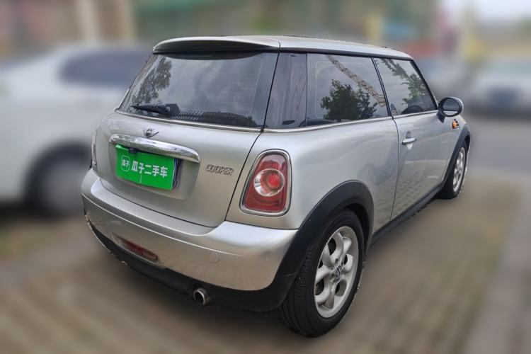 Used MINI Coupe  Rear Right 45 Deg