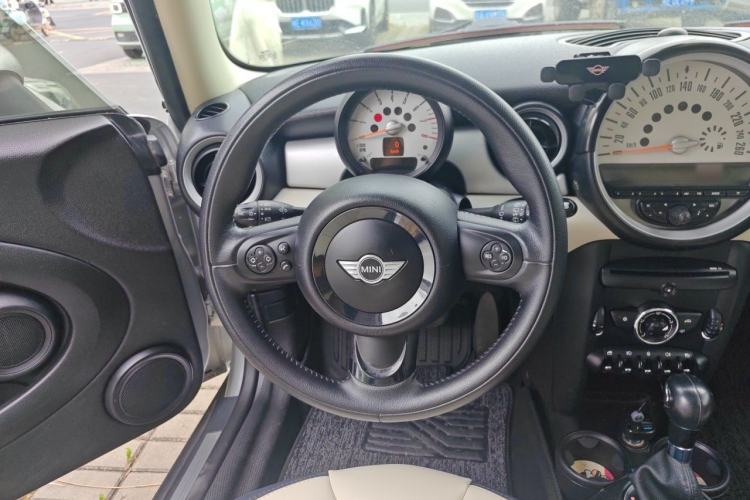 Used MINI Coupe  Steering Wheel