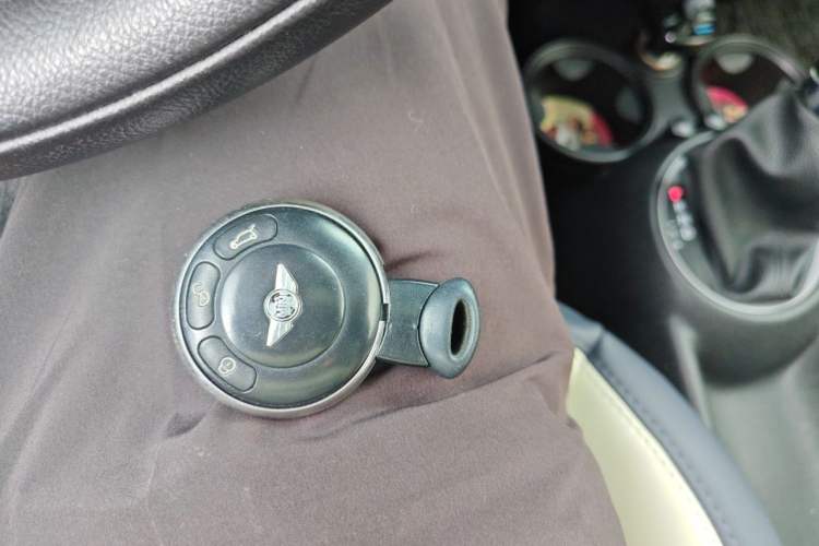 Used MINI Coupe  Vehicle Key