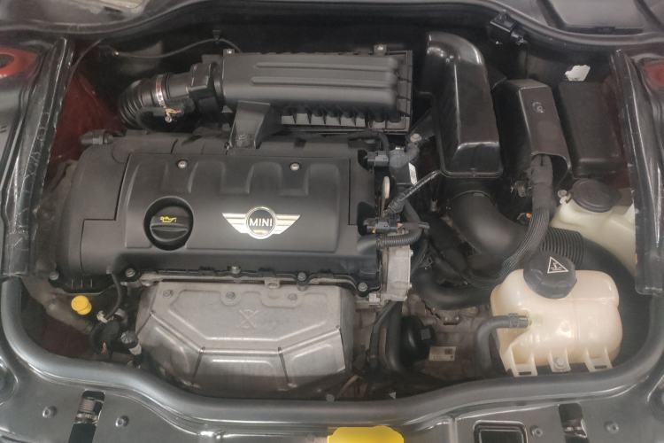 Used MINI Coupe 2012 1.6L COOPER Engine Bay