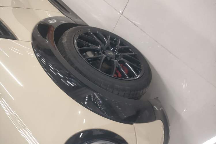 Used MINI Coupe 2012 1.6L COOPER Left Front Wheel Hub