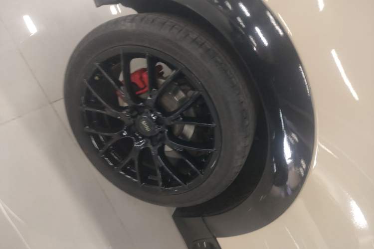 Used MINI Coupe 2012 1.6L COOPER Right Rear Wheel Hub