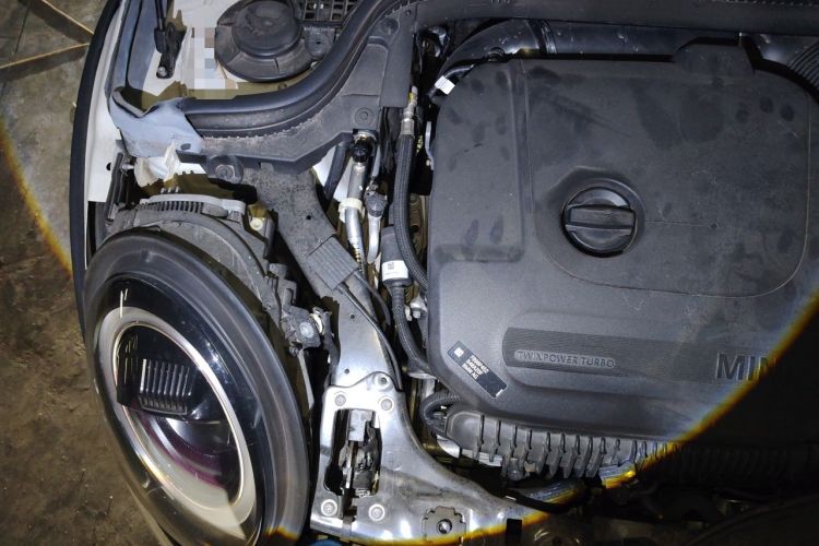 Used MINI Coupe  Engine Bay Right