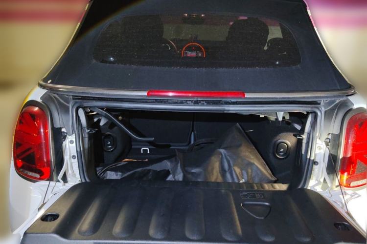 Used MINI Coupe  Trunk