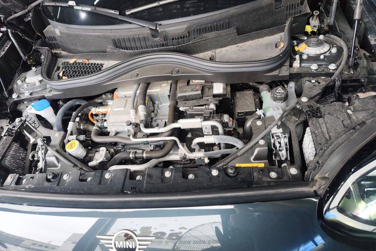 Used MINI Electric ACEMAN 2024 SE Artist Engine Bay