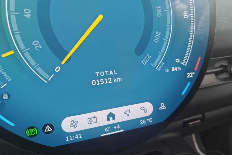 Used MINI Electric ACEMAN 2024 E Grand Player Odometer Close Up