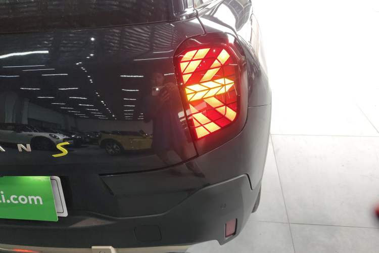Used MINI Electric ACEMAN 2024 SE Artist Right Rear Taillight