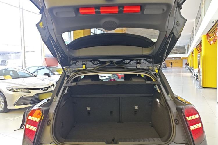 Used MINI Electric ACEMAN 2024 E Classic Edition Trunk