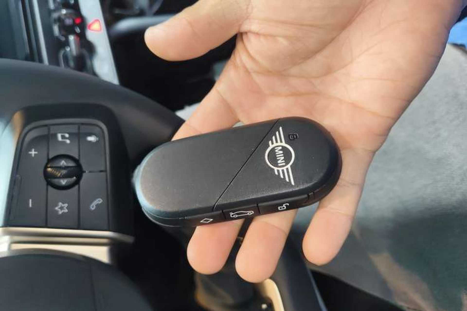 Used MINI Electric ACEMAN 2024 SE Artist Vehicle Key