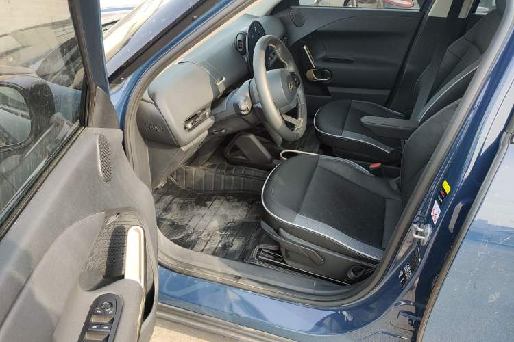 Used MINI Electric ACEMAN 2024 E Classic Edition Driver Seat
