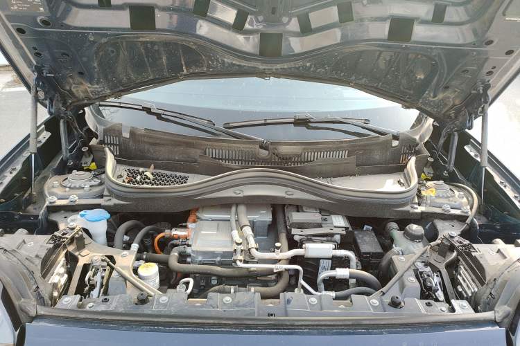 Used MINI Electric ACEMAN 2024 E Classic Edition Engine Bay
