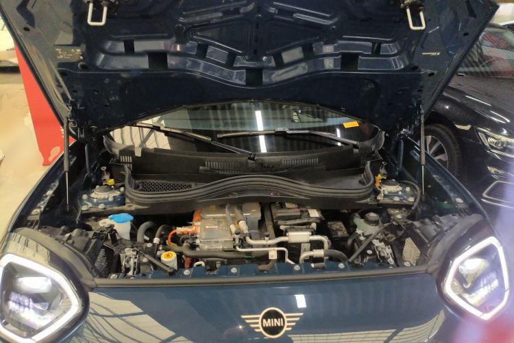 Used MINI Electric ACEMAN 2024 SE Artist Engine Bay