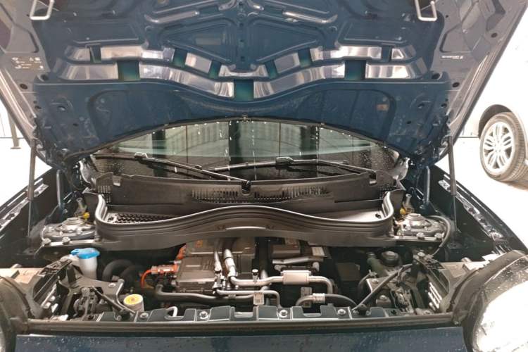 Used MINI Electric ACEMAN 2024 E Classic Edition Engine Bay