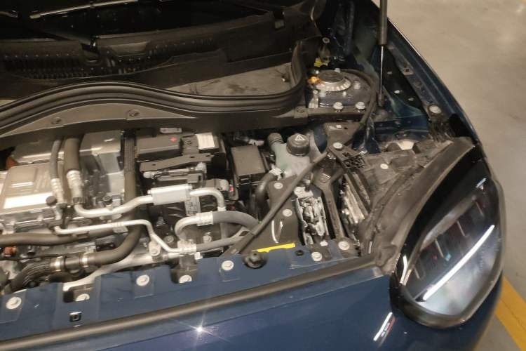 Used MINI Electric ACEMAN 2024 E Classic Edition Engine Bay Left