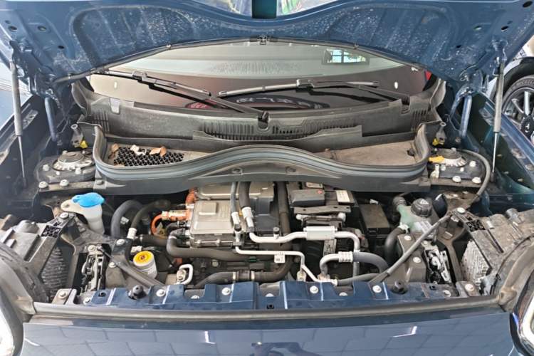 Used MINI Electric ACEMAN 2024 SE Artist Engine Bay