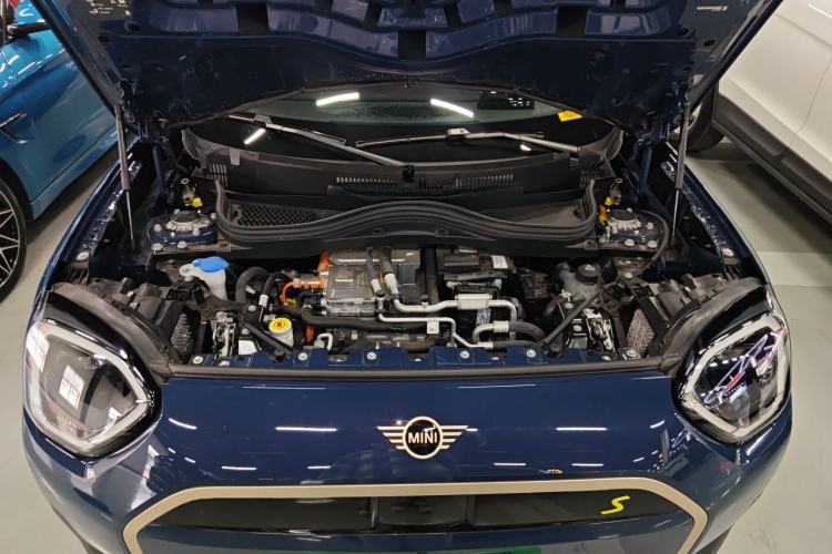 Used MINI Electric ACEMAN 2024 SE Artist Engine Bay