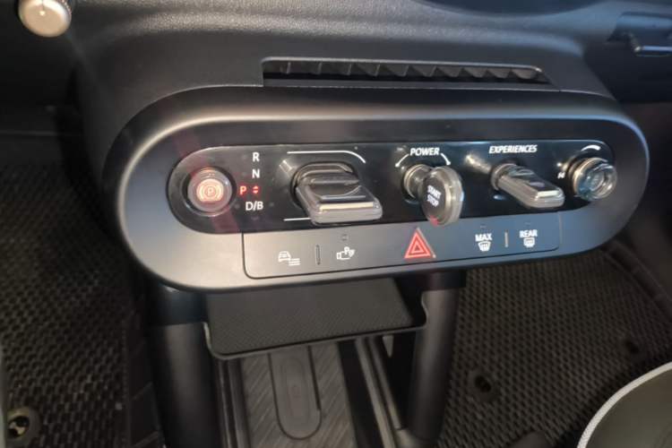 Used MINI Electric ACEMAN 2024 E Classic Edition Gear Lever