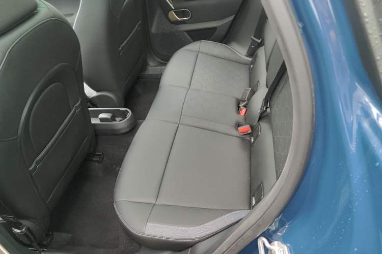 Used MINI Electric ACEMAN 2024 SE Artist Left Rear Seat