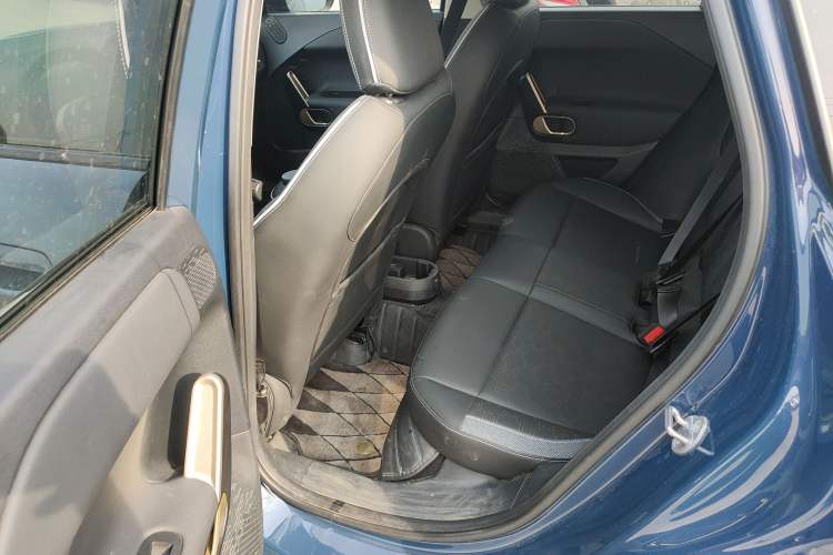 Used MINI Electric ACEMAN 2024 E Classic Edition Left Rear Seat